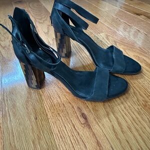 Elegant Black Heeled Sandals